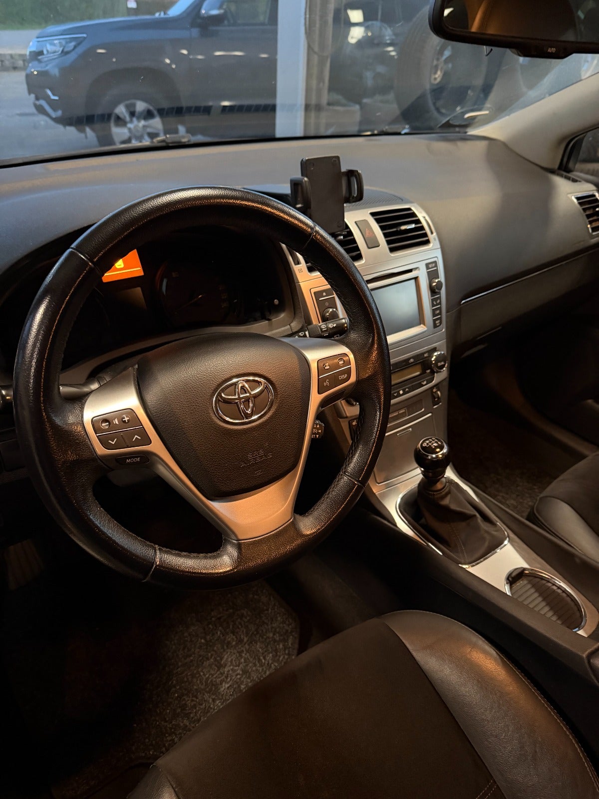 Billede af Toyota Avensis 2,0 D-4D T2 Premium stc.