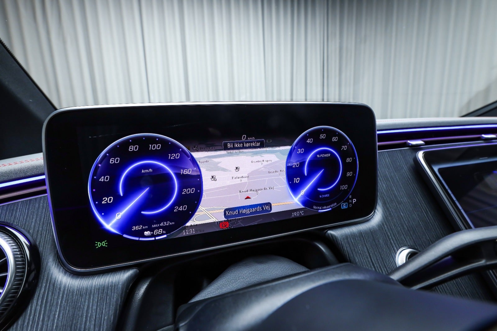 Mercedes-Benz EQE 350