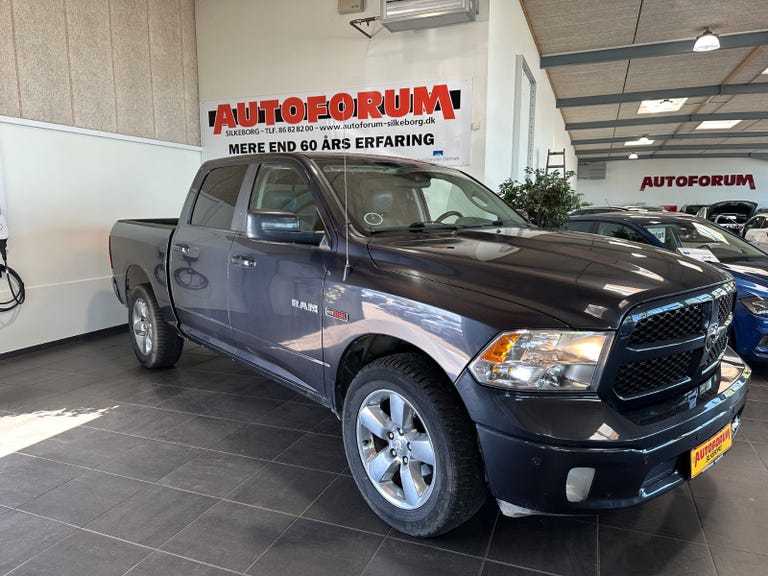Dodge RAM 1500 EcoDiesel Big Horn Crew Cab aut