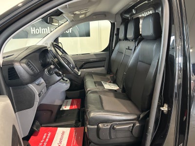 Peugeot Expert BlueHDi 122 L3 Plus EAT8 Van