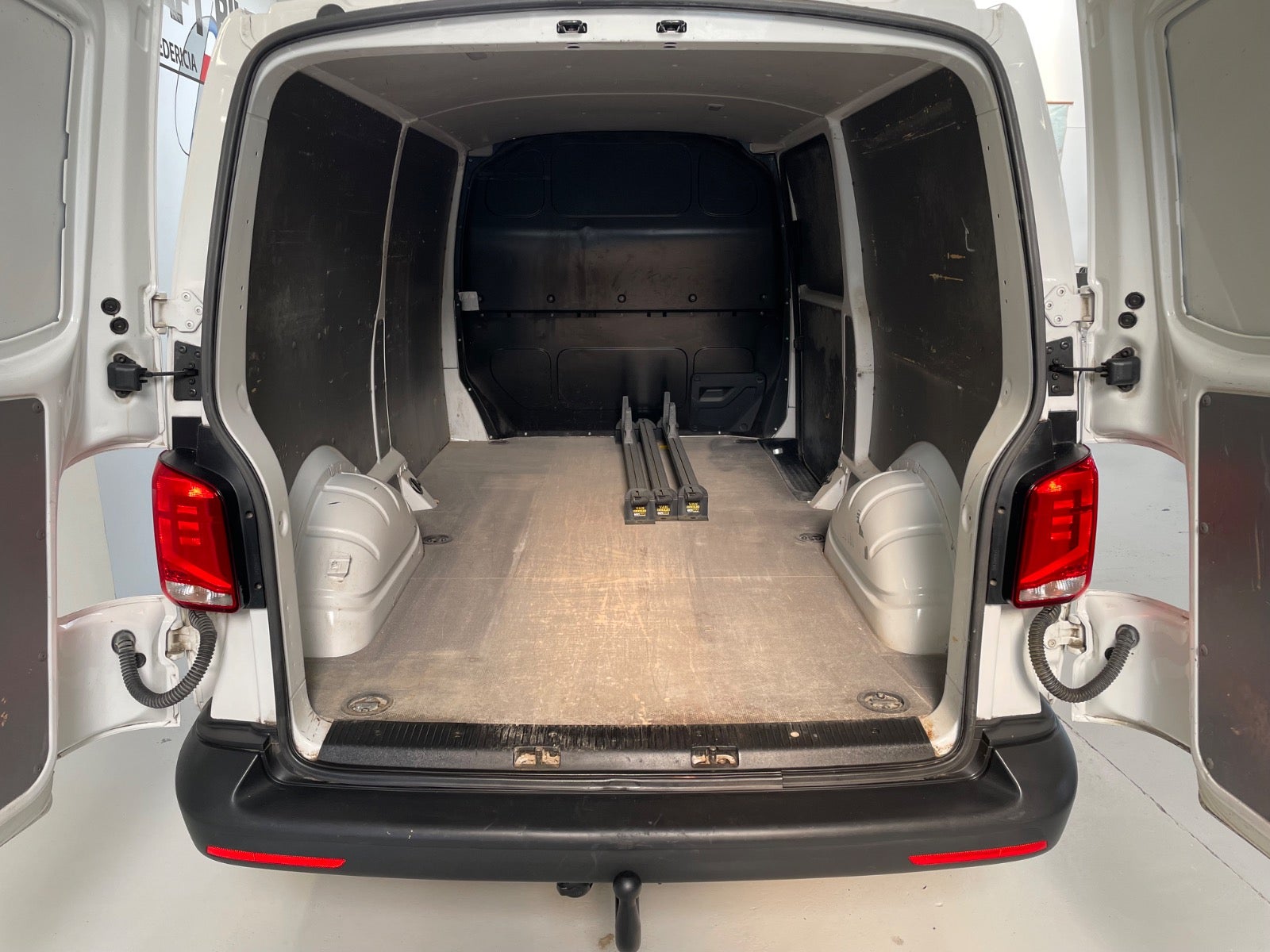 Billede af VW Transporter 2,0 TDi 150 Kassevogn DSG lang