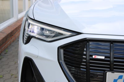Audi e-tron S-line quattro