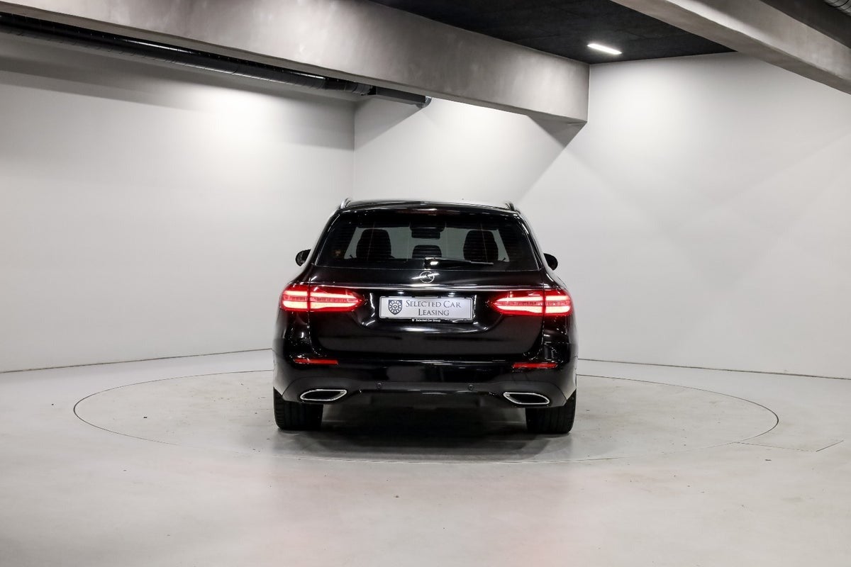 Mercedes-Benz E350 d 3,0 AMG Line stc. aut.