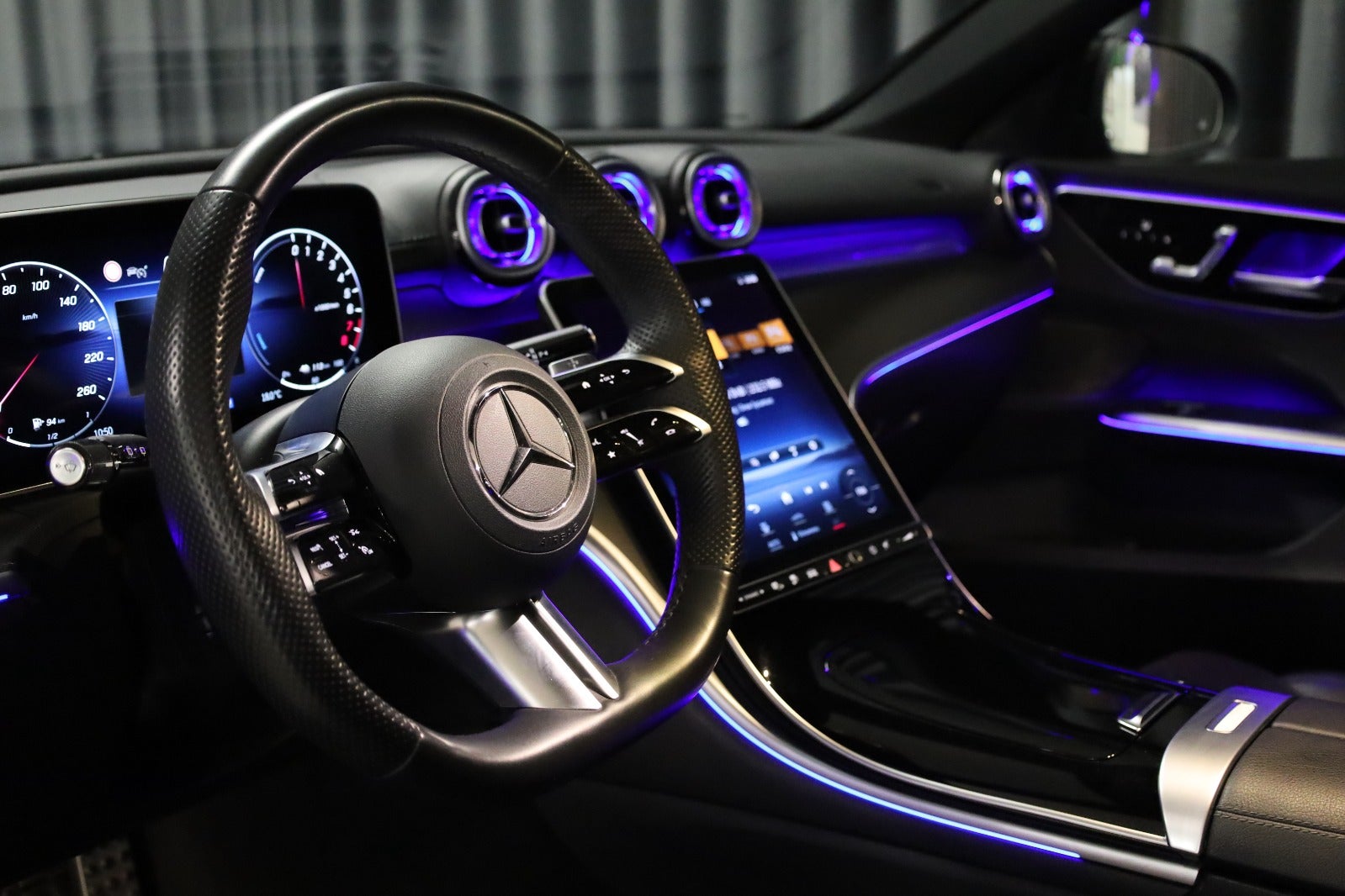 Mercedes C300 e Business AMG stc. aut.