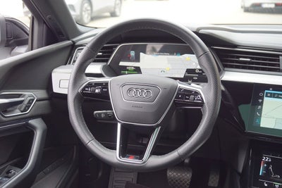 Audi e-tron S-line Sportback quattro