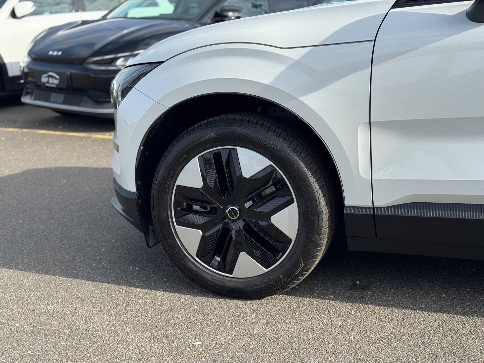 Billede af Volvo EX30  Standard Range Core