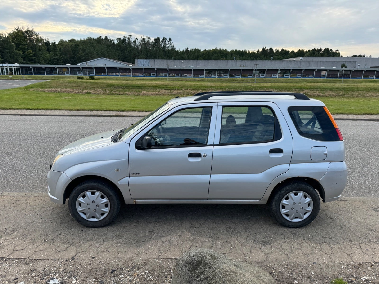 Suzuki Ignis 2006