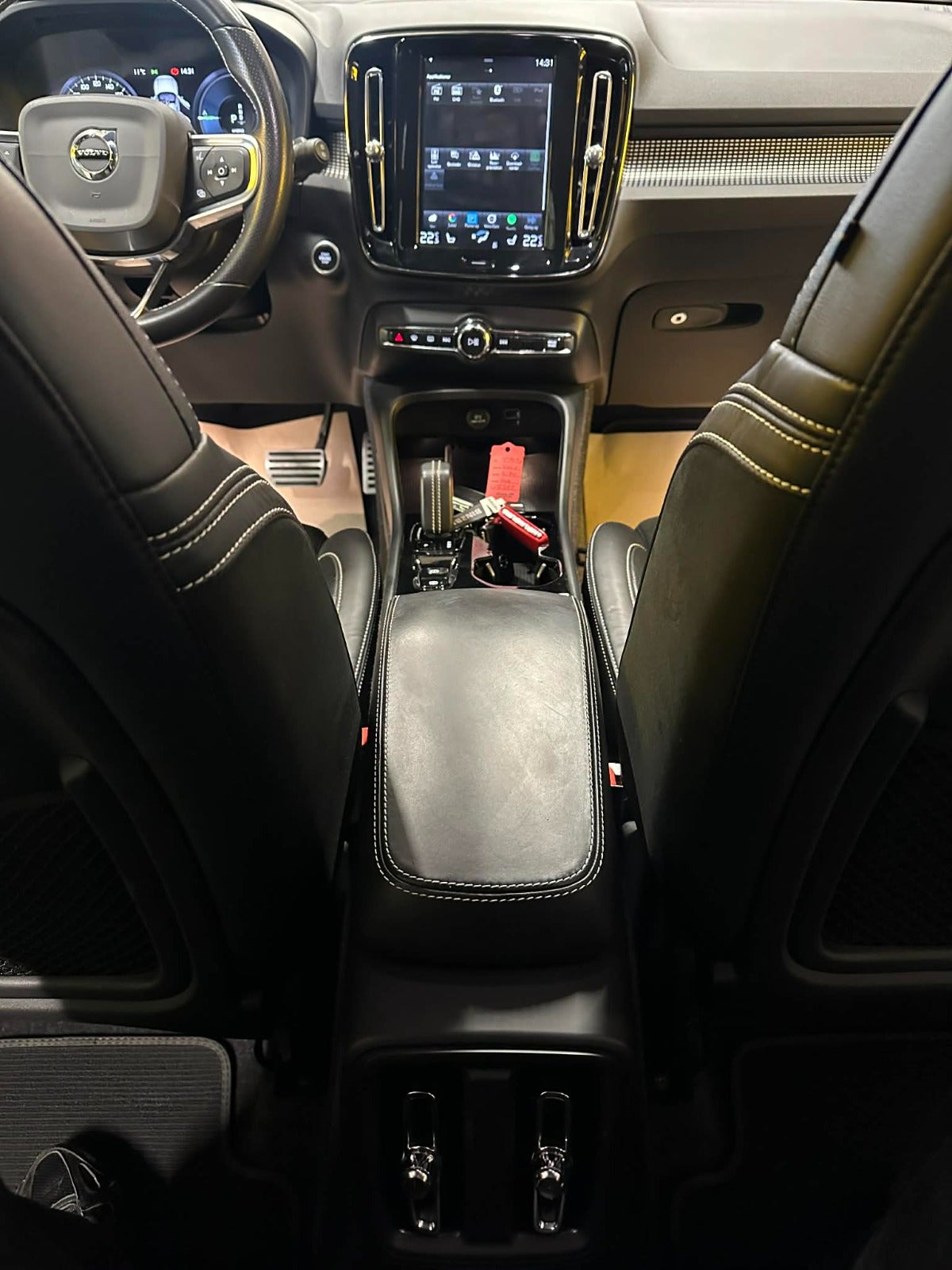 Billede af Volvo XC40 1,5 T5 ReCharge R-Design aut.