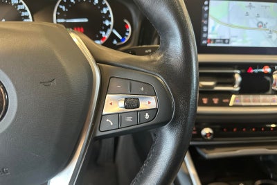 BMW 330i Connected aut.