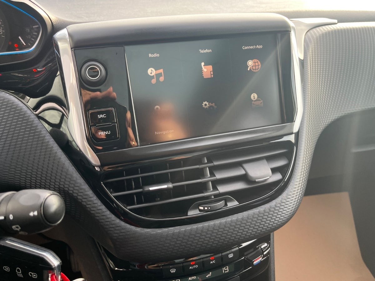 Billede af Peugeot 2008 1,2 e-THP 110 Edition+