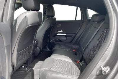 Mercedes EQA250