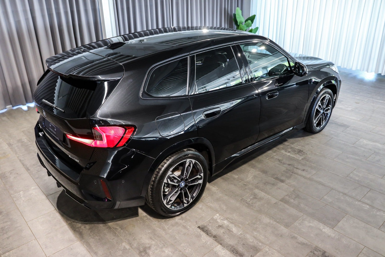 Billede af BMW iX1  xDrive30 M-Sport