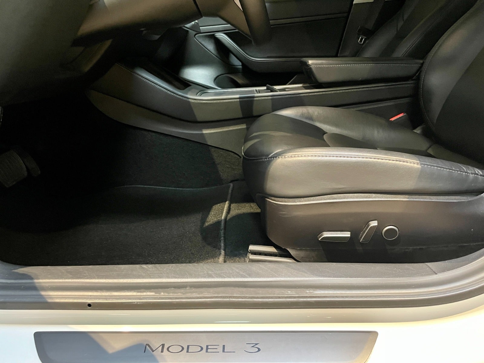 Billede af Tesla Model 3  Standard Range+ RWD