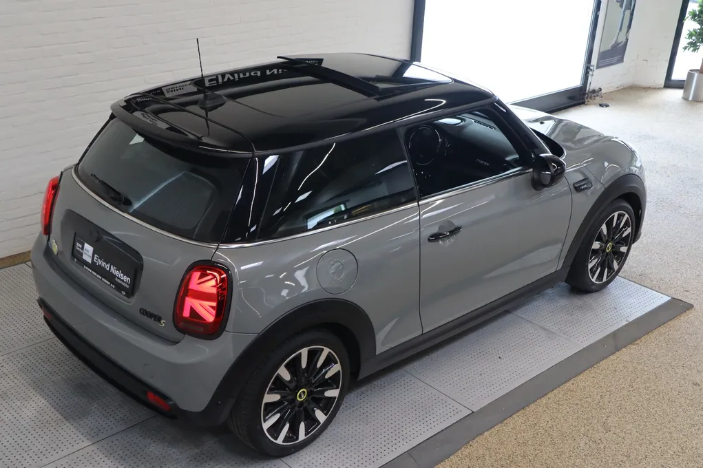 MINI Cooper SE Camden Edition