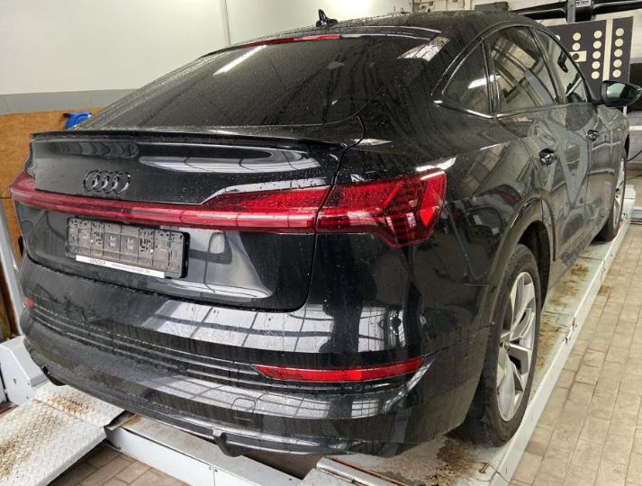 Billede af Audi e-tron 55 S-line Sportback quattro