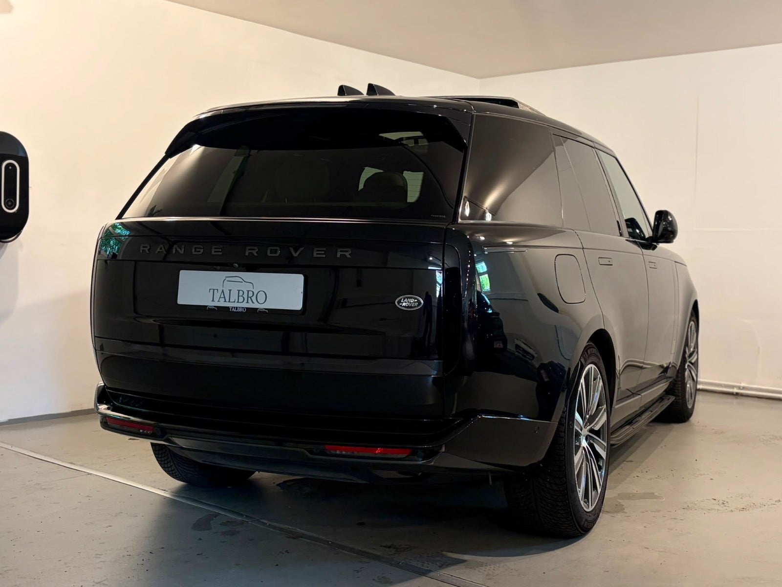 Land Rover – Range Rover