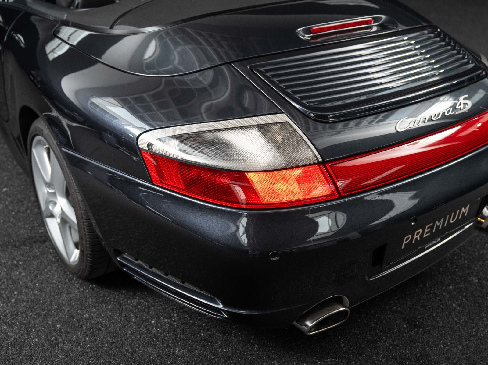 Gallery image 8 of 18