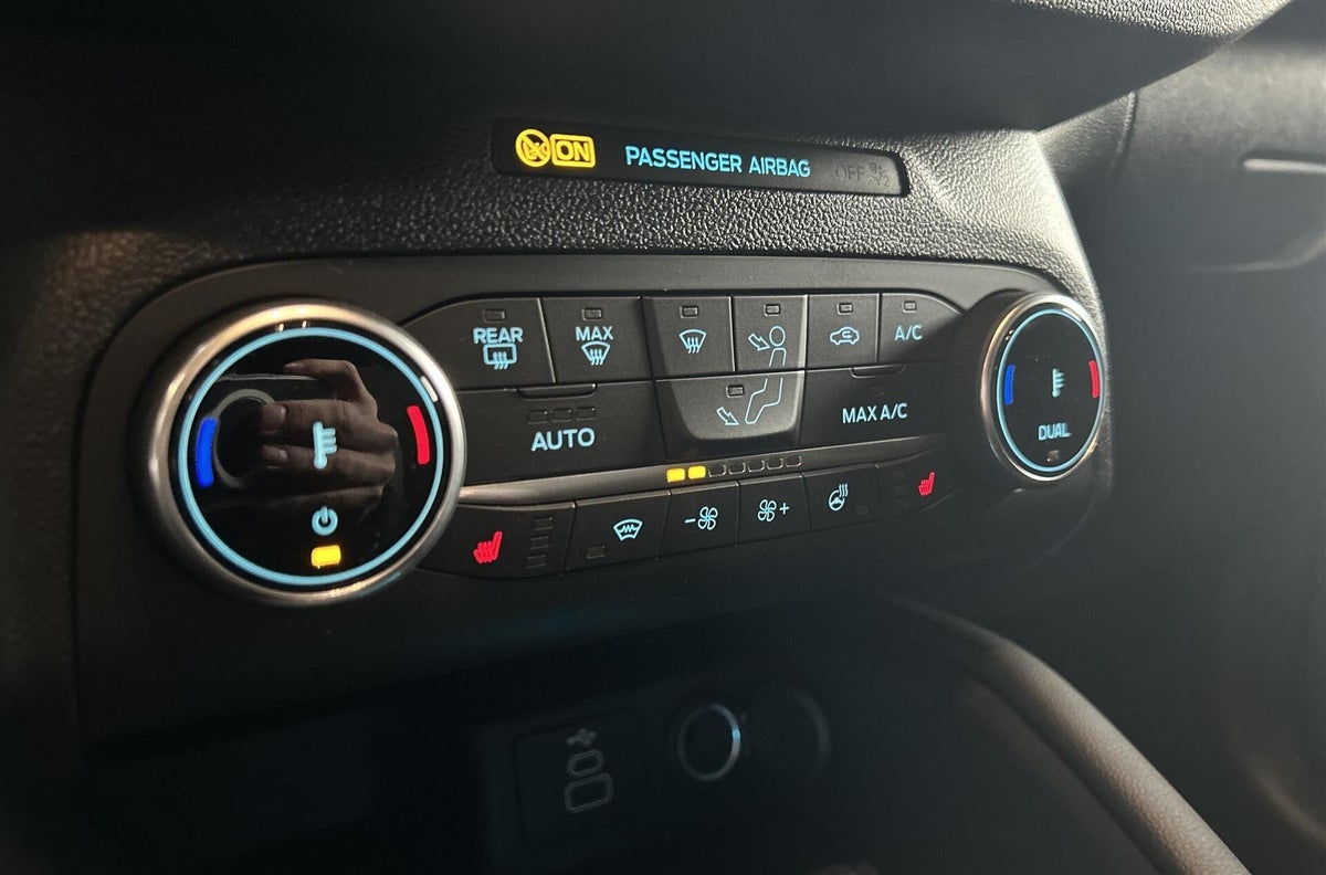 Ford Kuga PHEV ST-Line X CVT billede 14