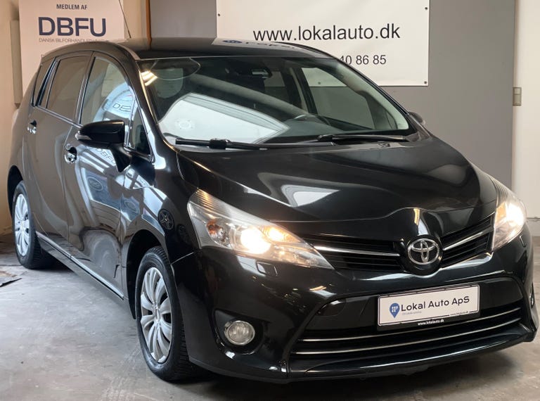 Toyota Verso D-4D T2 Premium Skyview