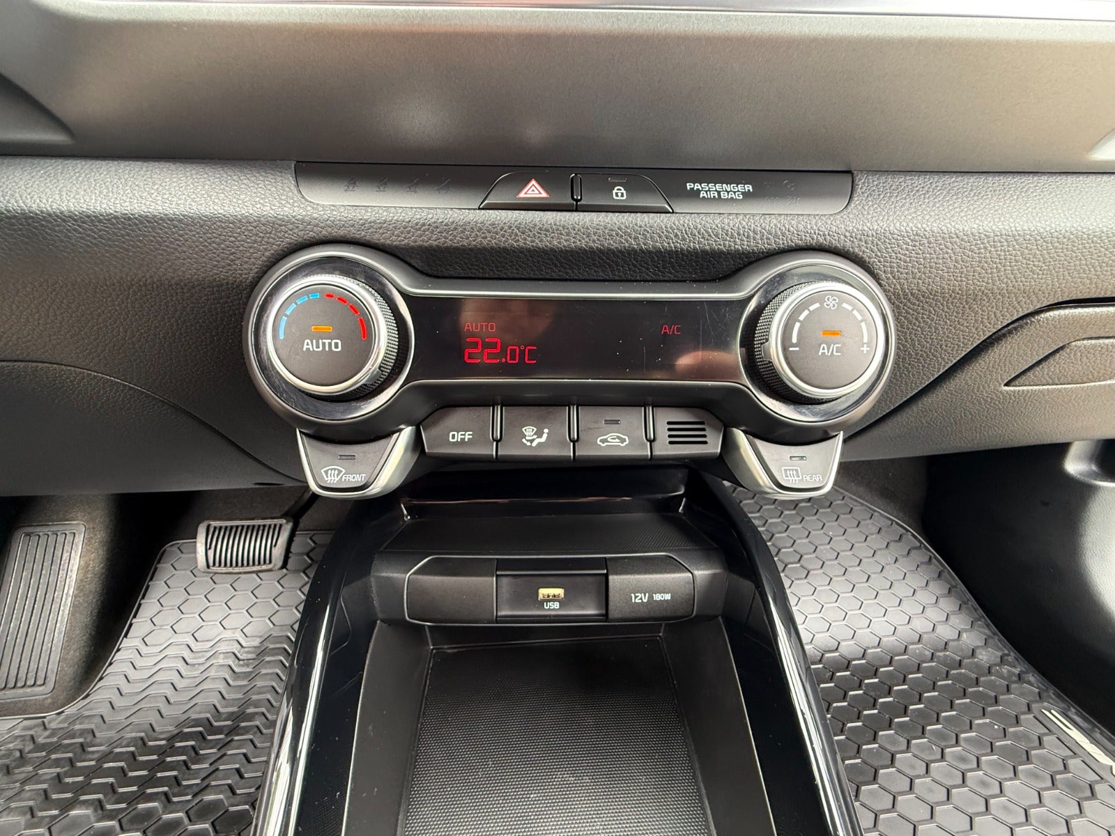 Kia Stonic T-GDi mHEV Prestige Upgrade DCT