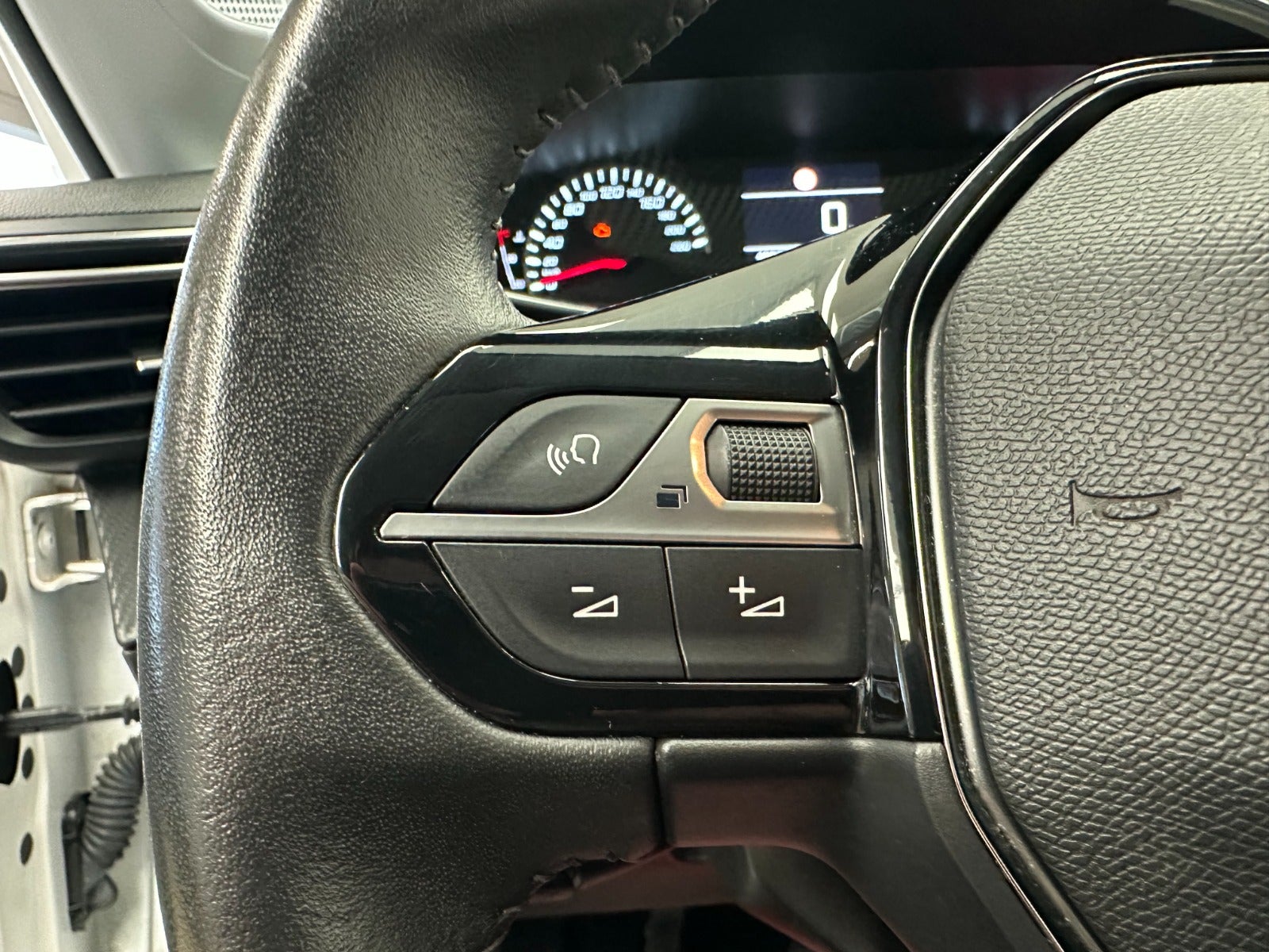 Billede af Peugeot 208 1,2 PureTech 75 Active Pack