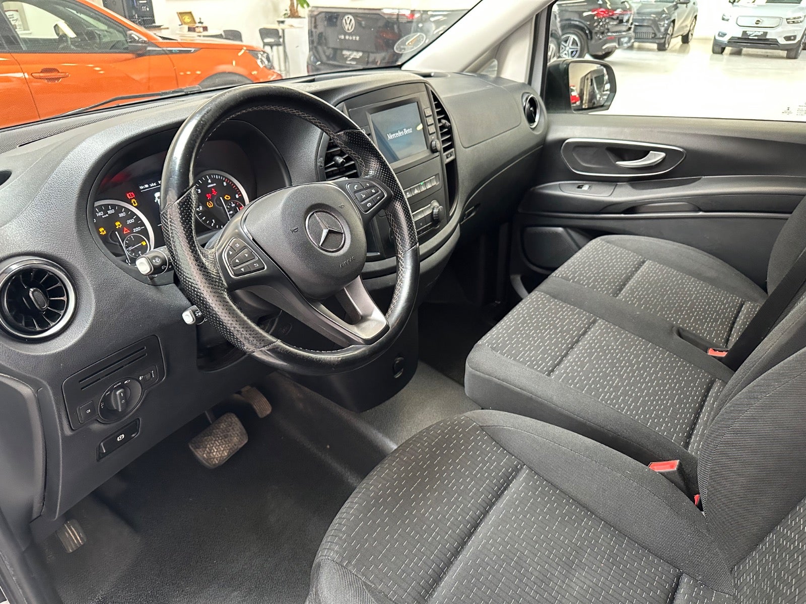 Billede af Mercedes Vito 114 2,0 CDi Kassevogn aut. XL RWD