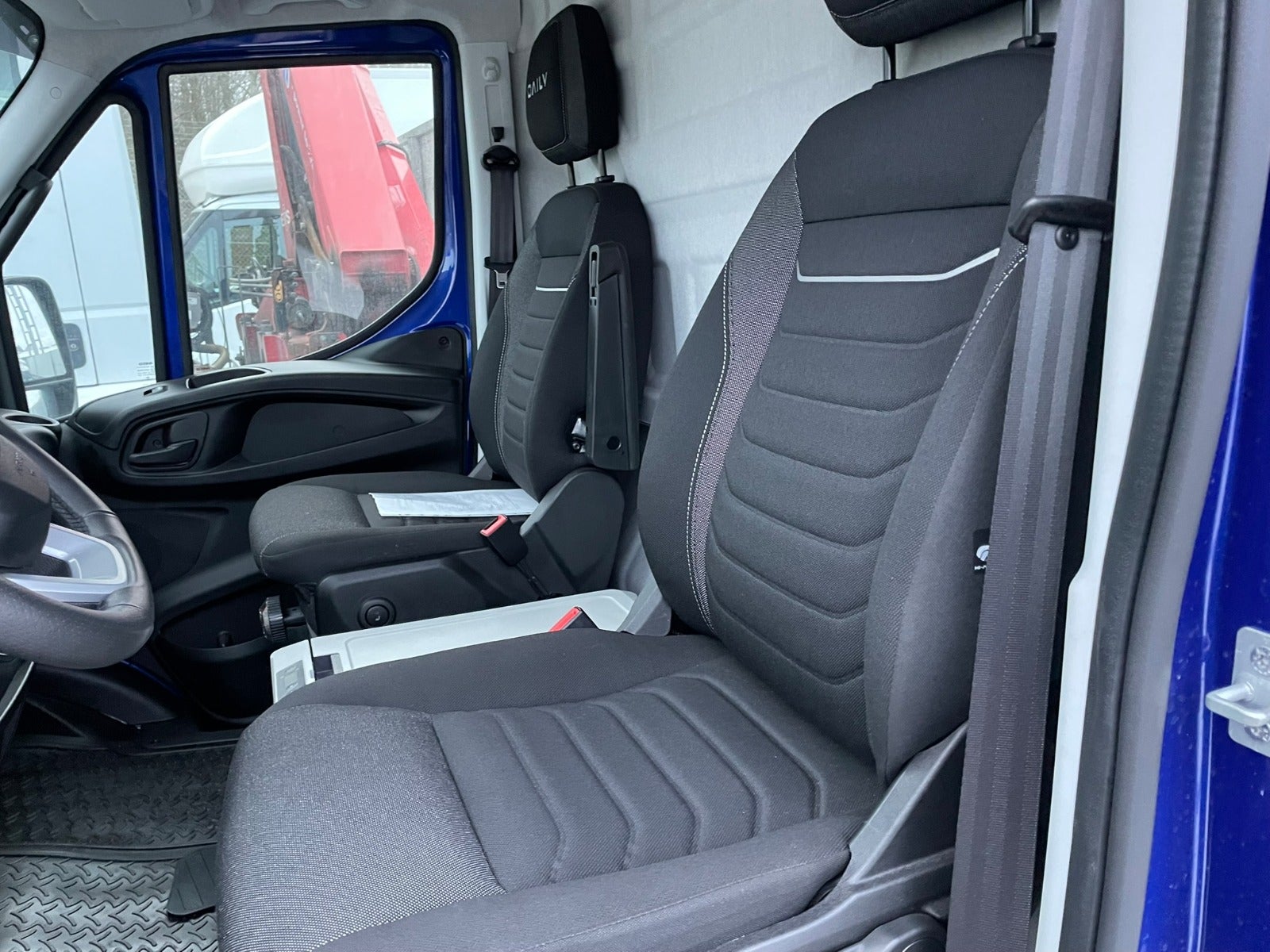 Billede af Iveco Daily 3,0 35S21 12m³ Van AG8