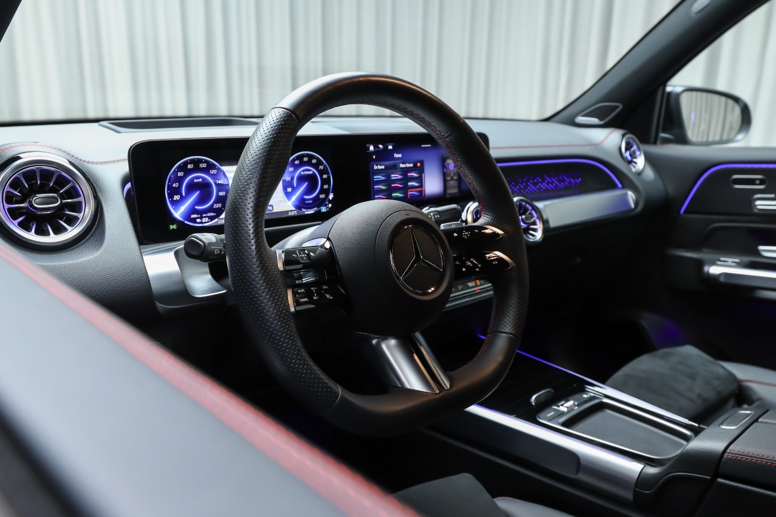 Mercedes-Benz EQB 250+