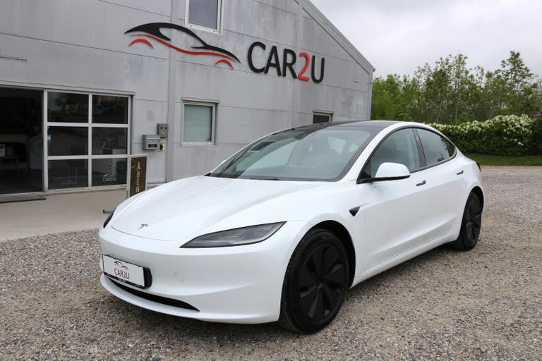 Tesla Model 3 RWD