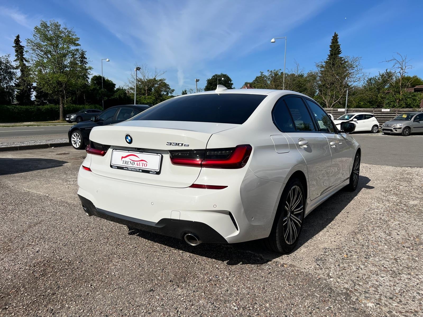 BMW 330e 2019