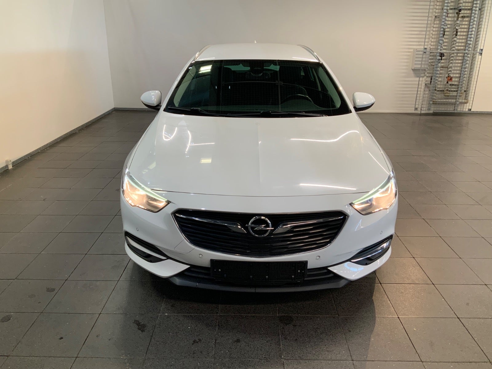 Opel Insignia (2/8)