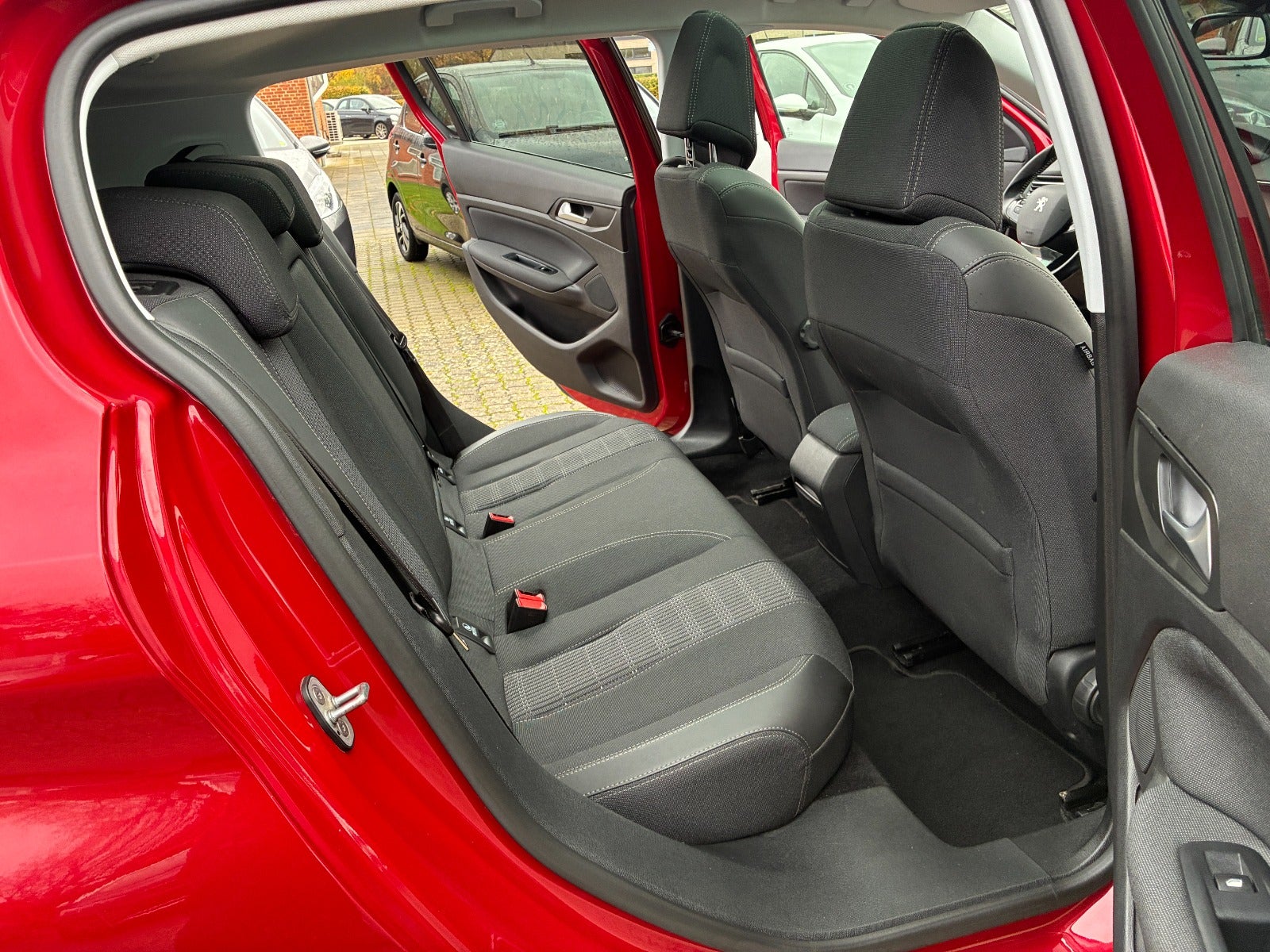 Peugeot 308, Billede 14