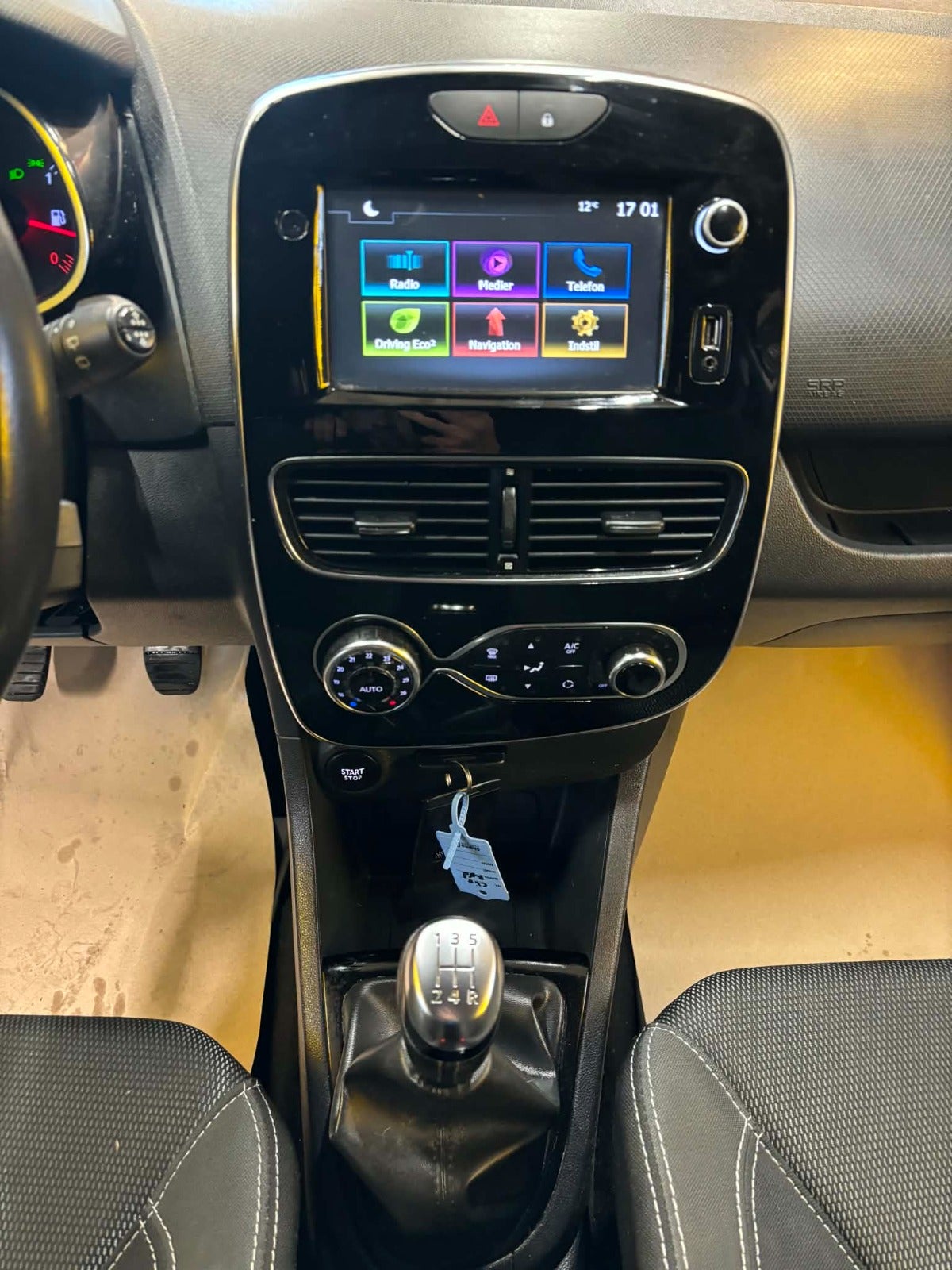 Billede af Renault Clio IV 0,9 TCe 90 Limited Sport Tourer