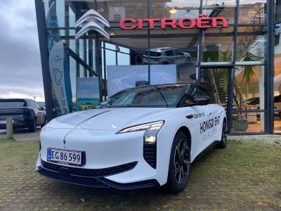 Hongqi EH7 111 Exclusive 4d