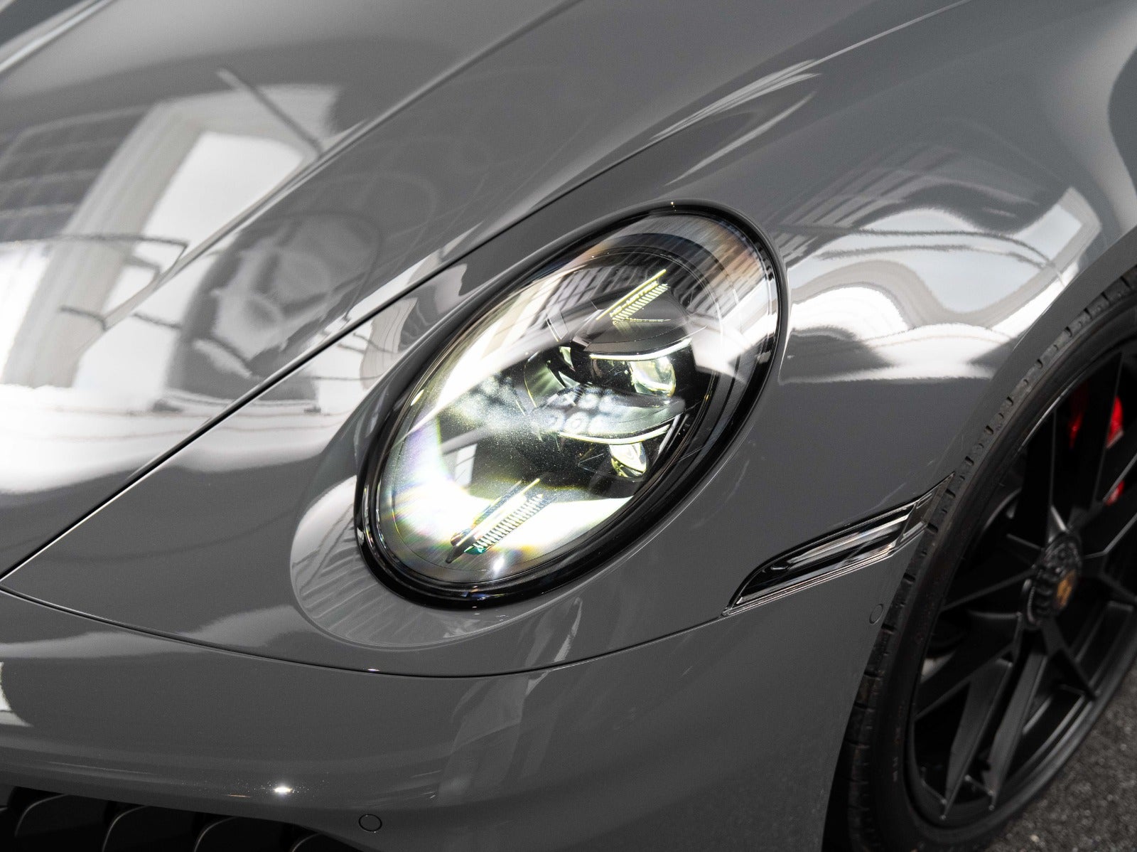 Gallery image 7 of 18