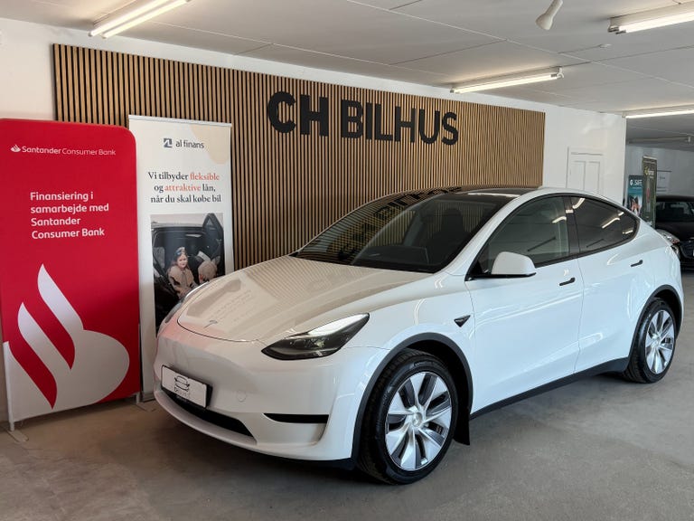 Tesla Model Y RWD