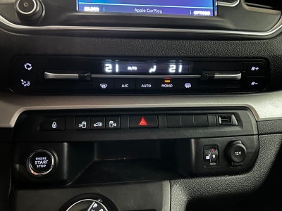 Peugeot Expert BlueHDi 122 L2 Ultimate EAT8 Van