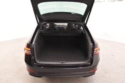 Skoda Superb TSi iV Sportline Combi DSG