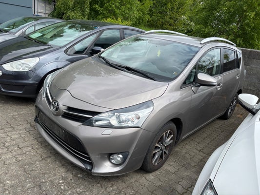 Toyota Verso D-4D T2 Touch 7prs Diesel drivmiddel 275000 Km. 2014 Modelår