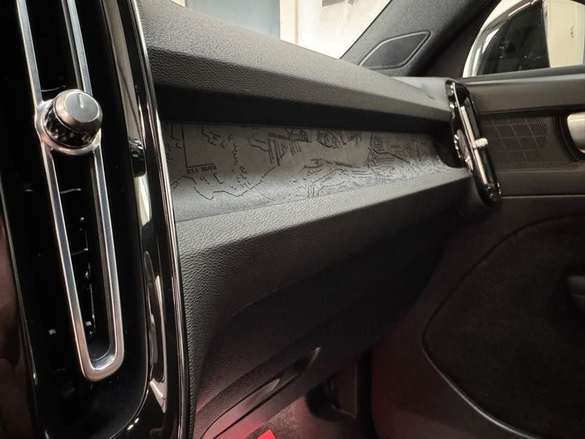 Volvo XC40 P6 ReCharge Core