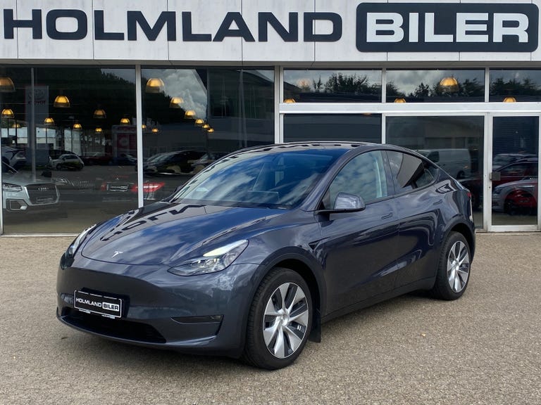 Tesla Model Y Long Range AWD