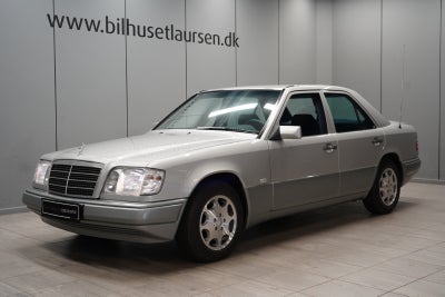Mercedes E280 2,8  4d