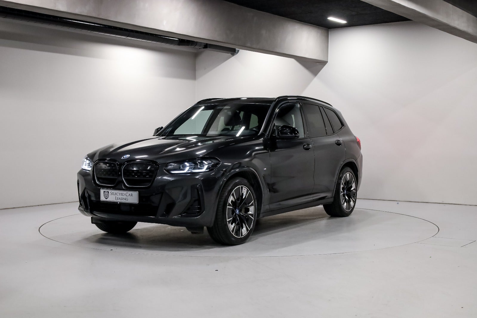 BMW iX3 Charged Plus M-Sport