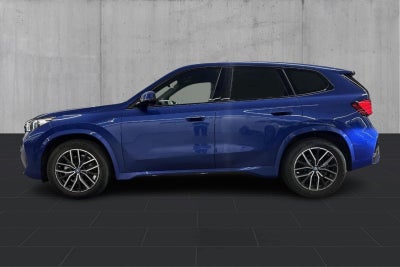 BMW iX1 eDrive20 Fully Charged M-Sport - 1