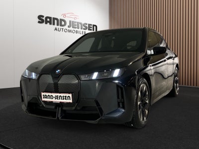BMW iX xDrive45 M-Sport