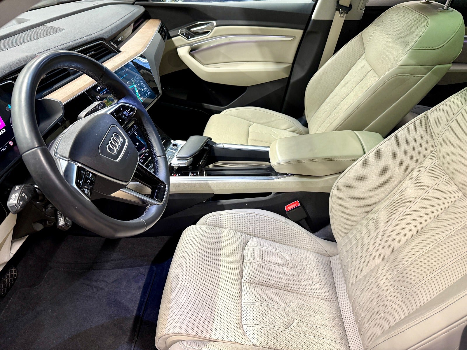 Billede af Audi Q8 e-tron 55 Advanced quattro