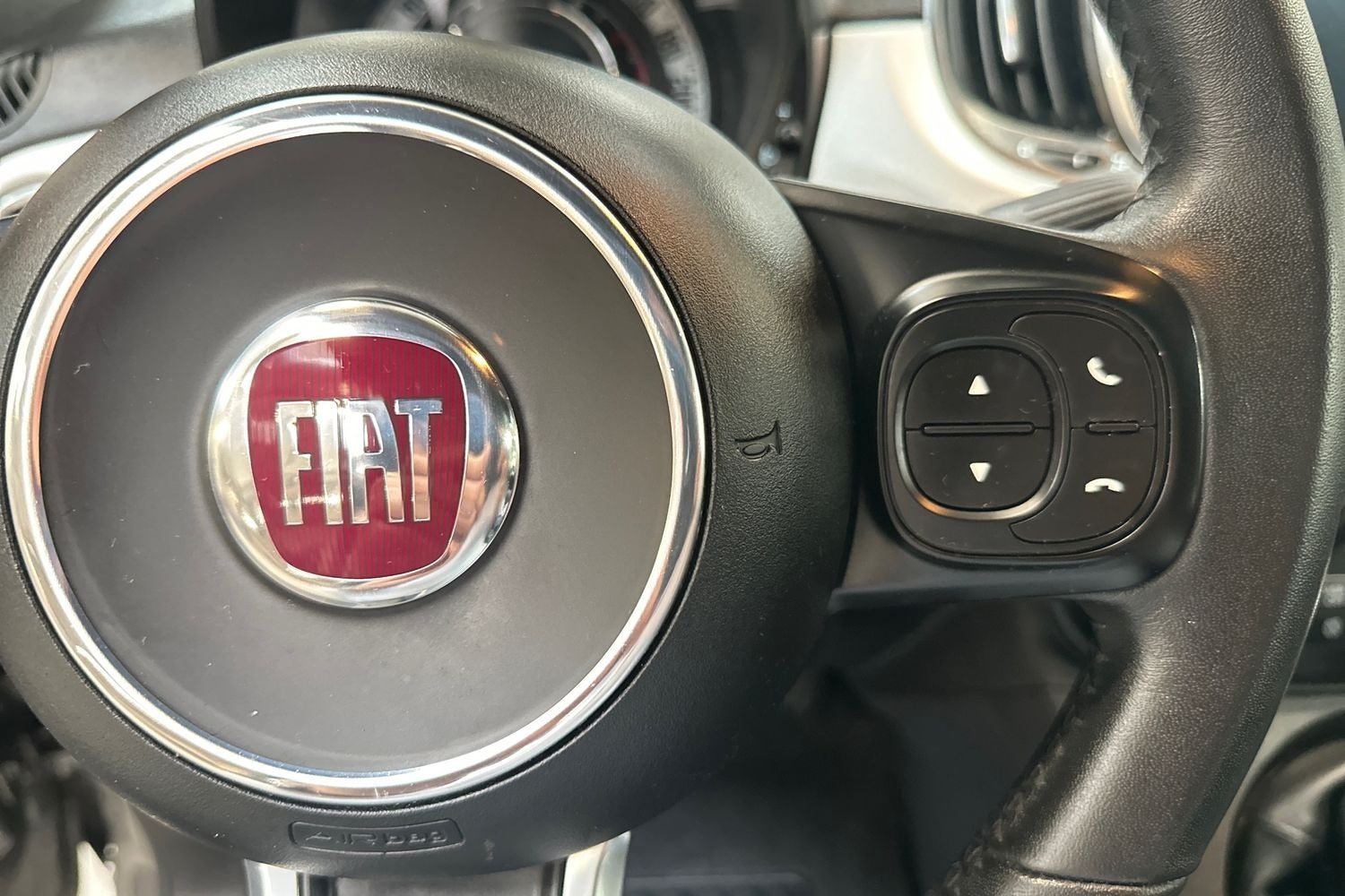 Billede af Fiat 500 1,0 Hybrid Connect