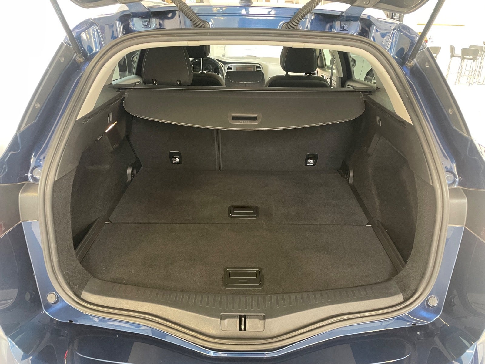 Billede af Renault Megane IV 1,3 TCe 140 Limited Sport Tourer