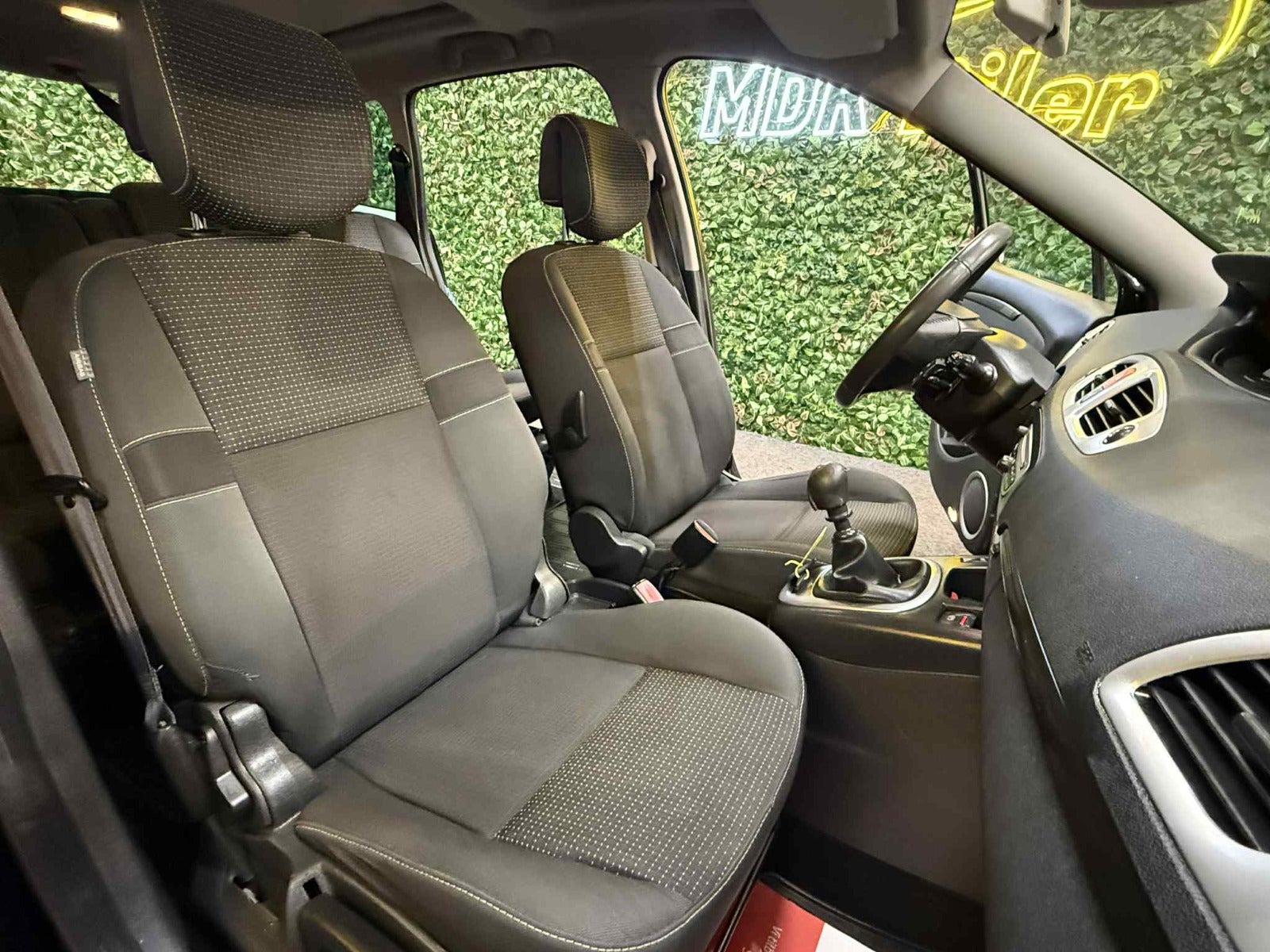 Billede af Renault Grand Scenic III 1,9 dCi 130 Dynamique 7prs