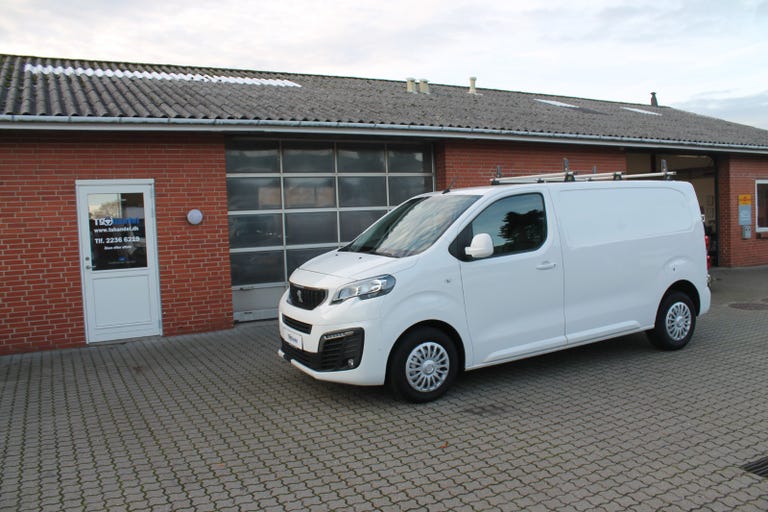 Peugeot Expert BlueHDi 122 L2 Plus EAT8 Van